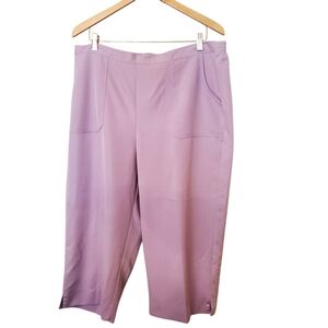 Alfred Dunner lavender Capri pants 18W